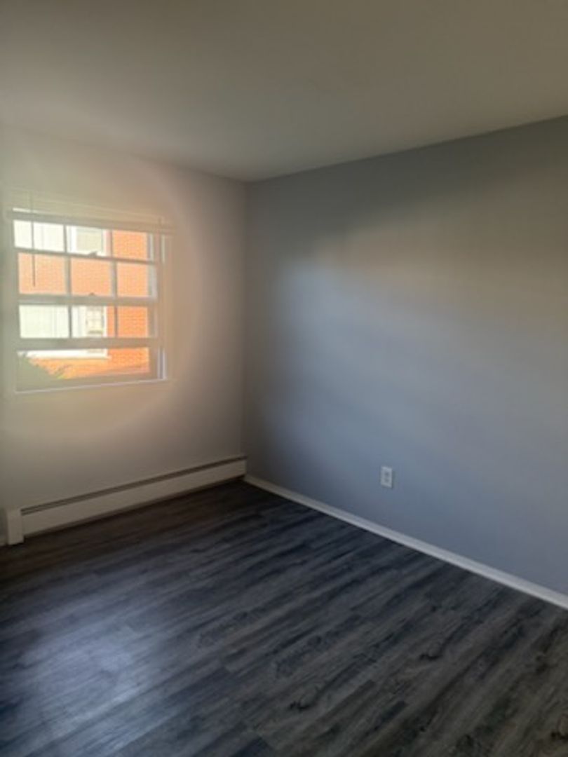 Montgomery Apartment: Hillstone Road; Boulder Hill Pass;