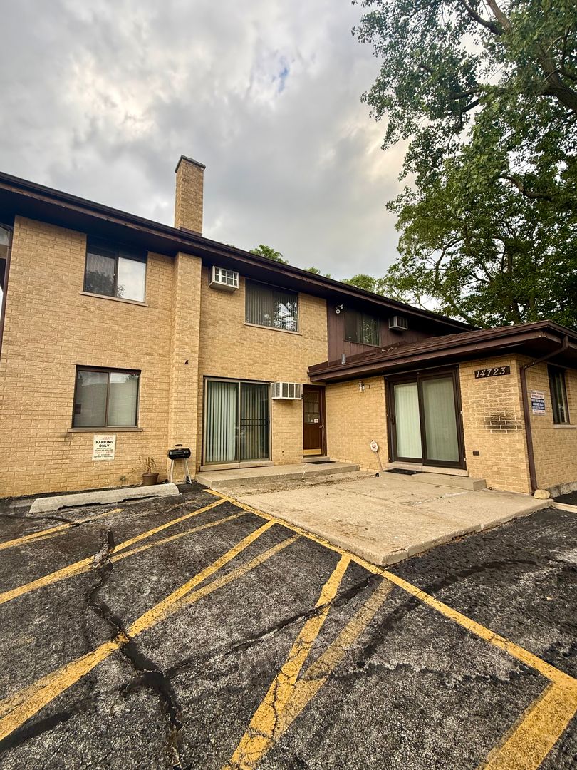 Midlothian Apartment: 14723 Kilpatrick Ave