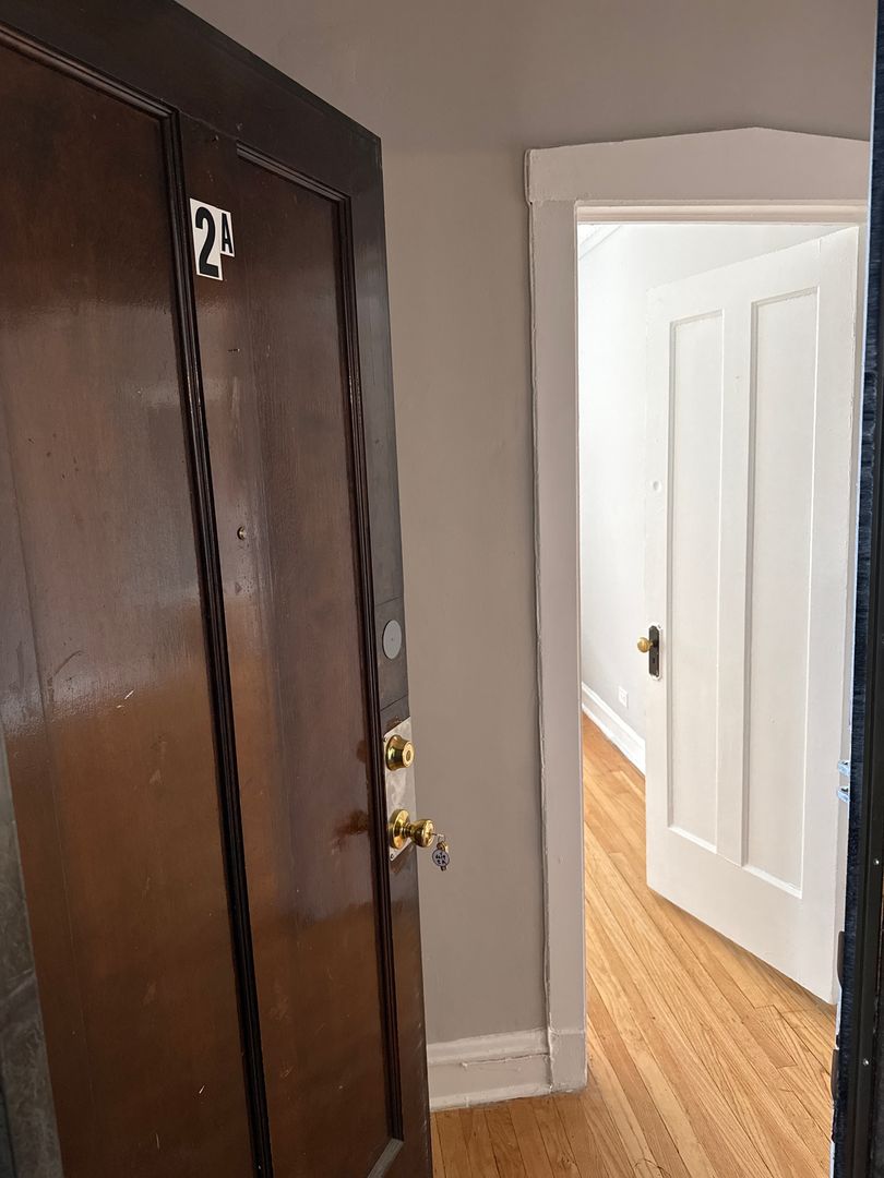 Chicago Apartment: 6619 S. Greenwood Ave