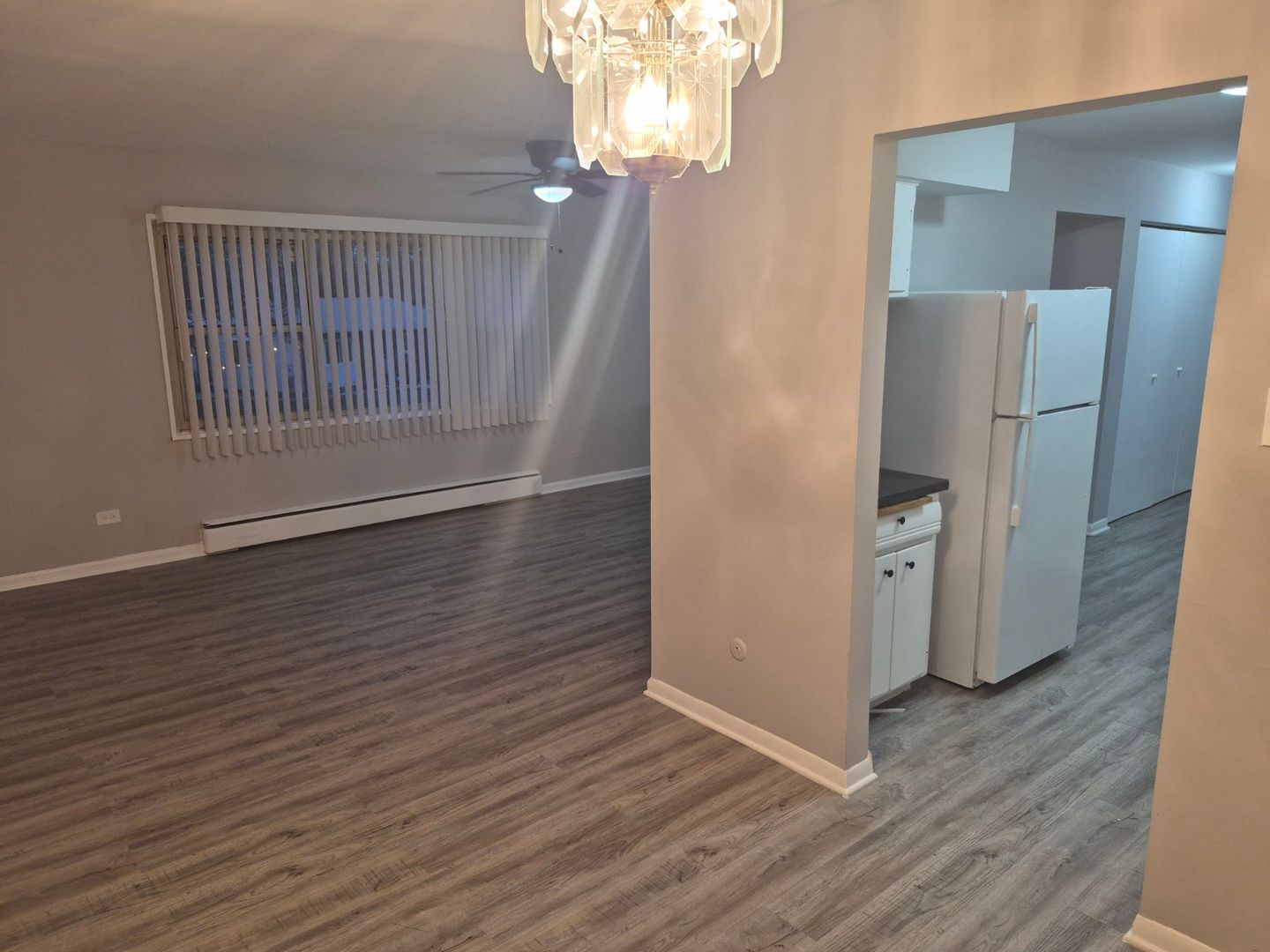 Dolton Apartment: 1450 E 154th Pl