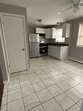Spacious 2-Bedroom Apartment Now Available $1,450.00