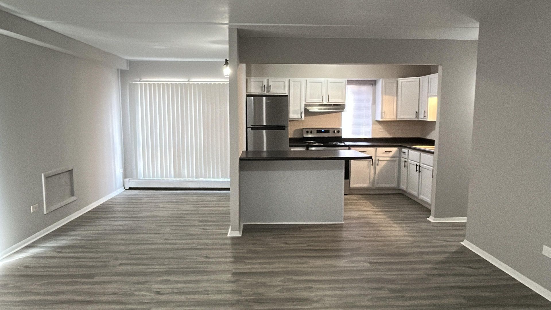 Sauk Village Apartment: 2601 Marigold Dr.