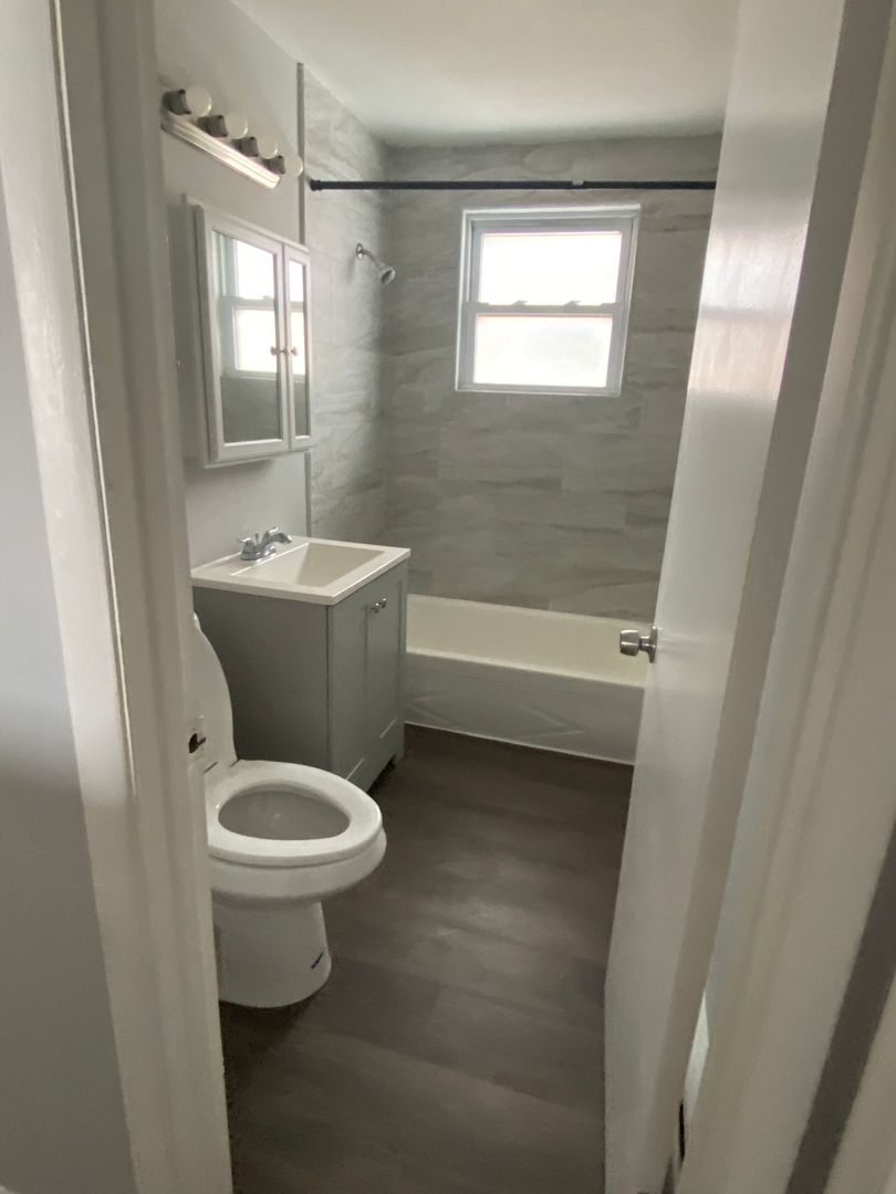 Midlothian Apartment: 3625-3646 147th PL