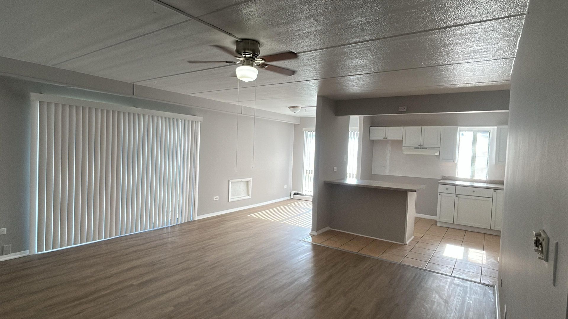 Sauk Village Apartment: 2601 Marigold Dr.