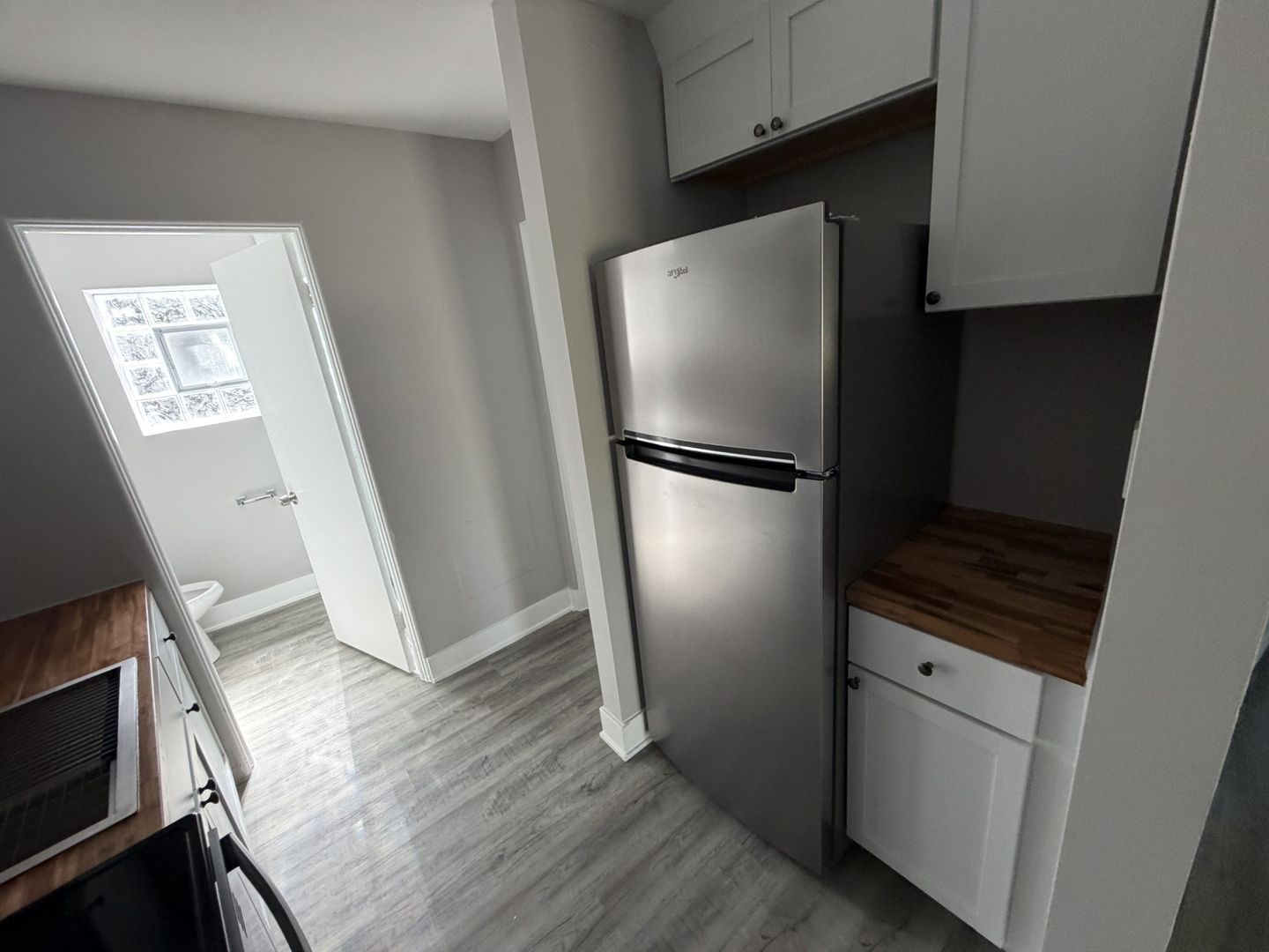 RENOVATED ONE BED APARTMENTS - $1,550.00 5 of 12
