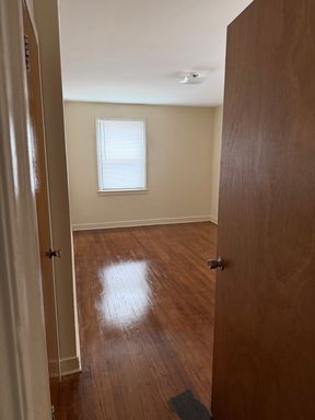 2 BEDROOM 1 BATHROOM AVAILABLE FOR $1500.00 – photo 1