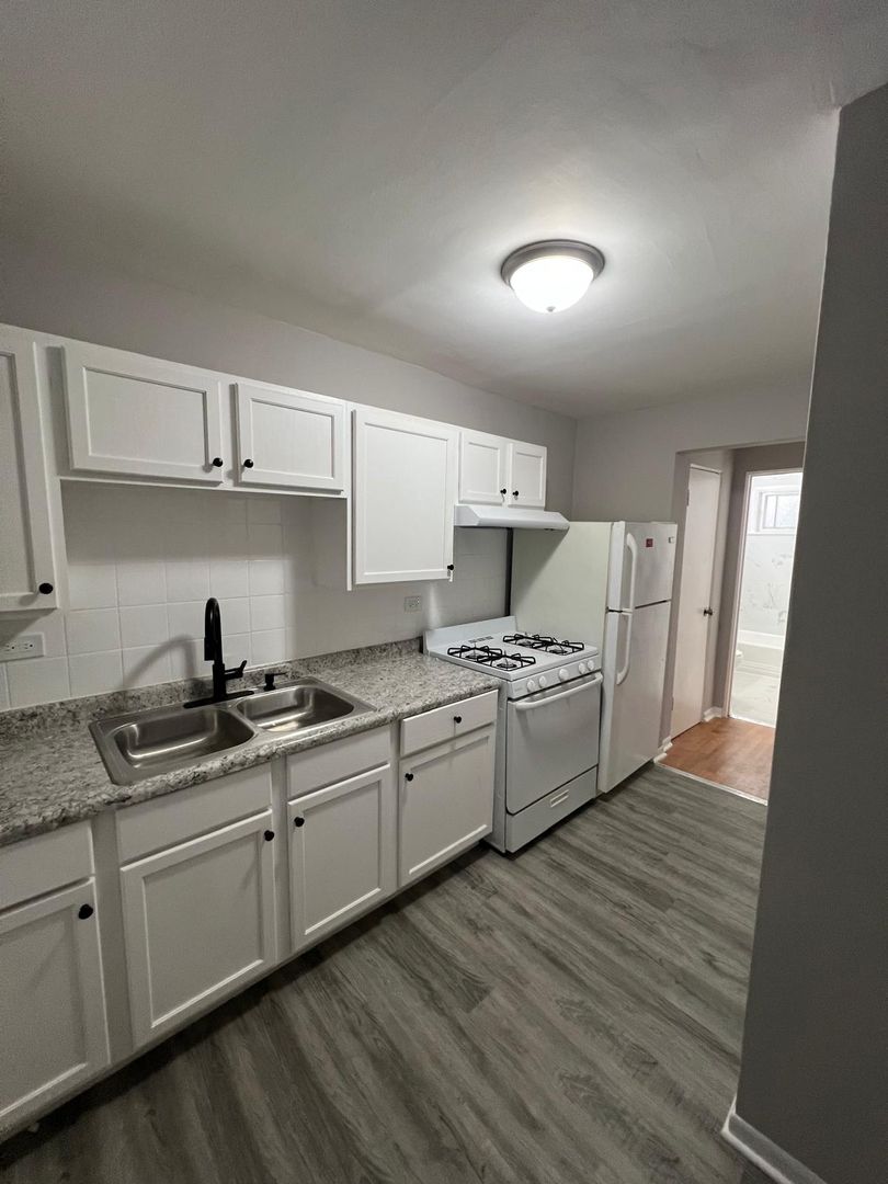 Midlothian Apartment: 3240 - 3349 W 147th PL