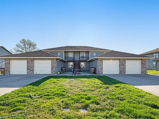 2bd/1ba Apartment in Raymore, MO. COMING SOON!