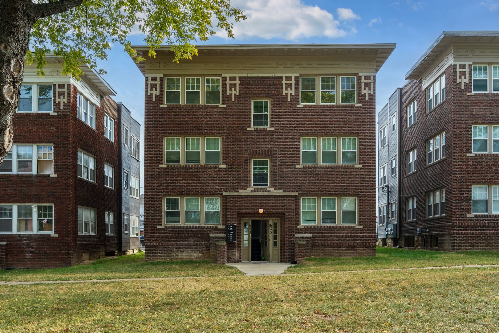 Kansas City Apartment: Chestnut Ave