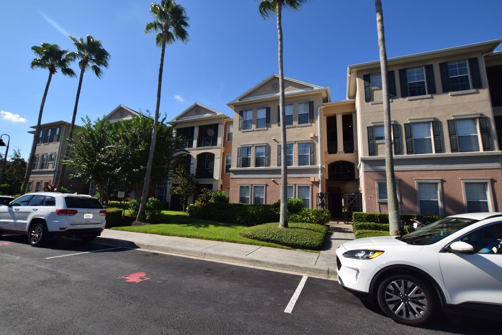 Windermere House: 8168 Boat Hook Loop #305