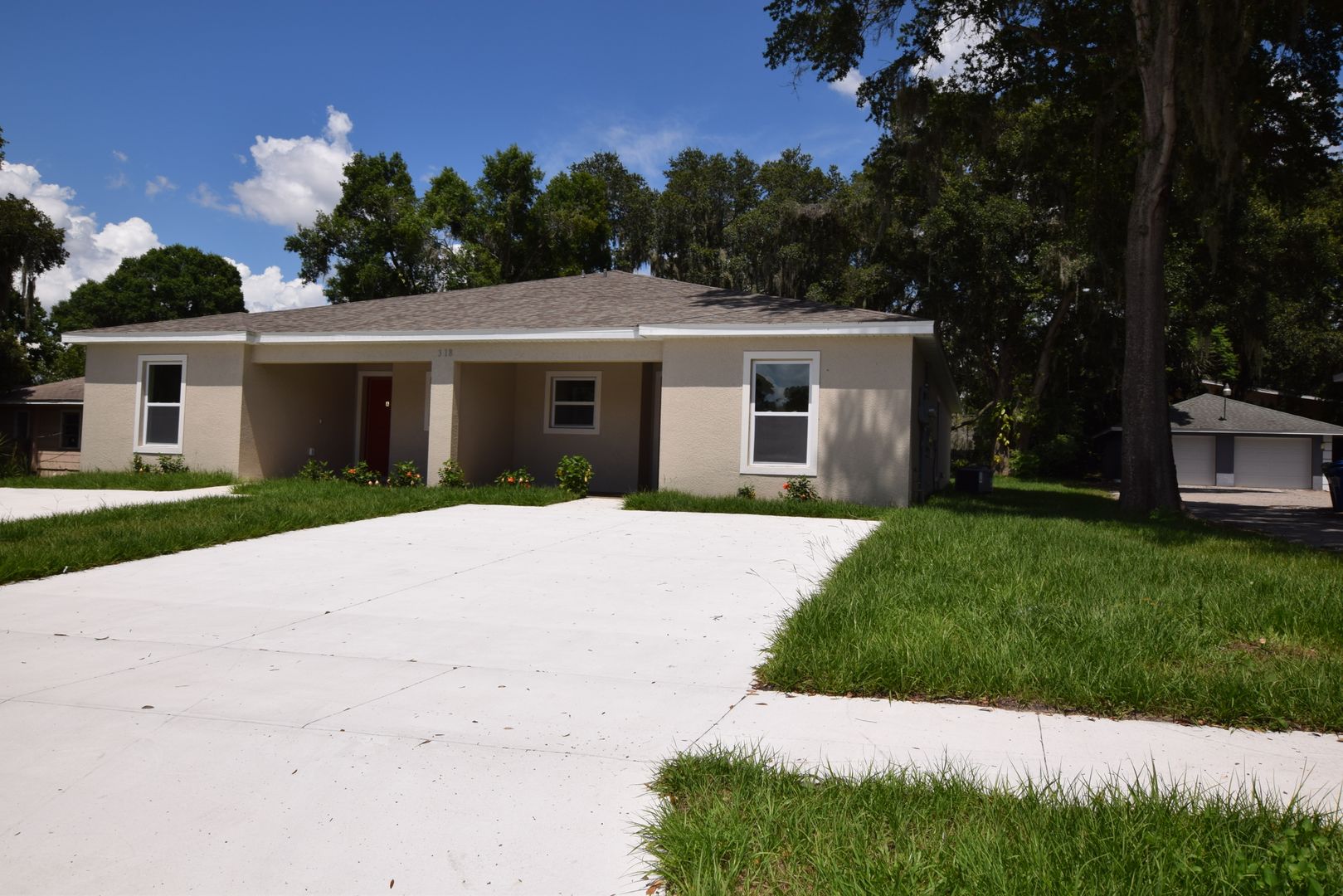 Winter Haven House: 2318 W Cannon Ter NW #B