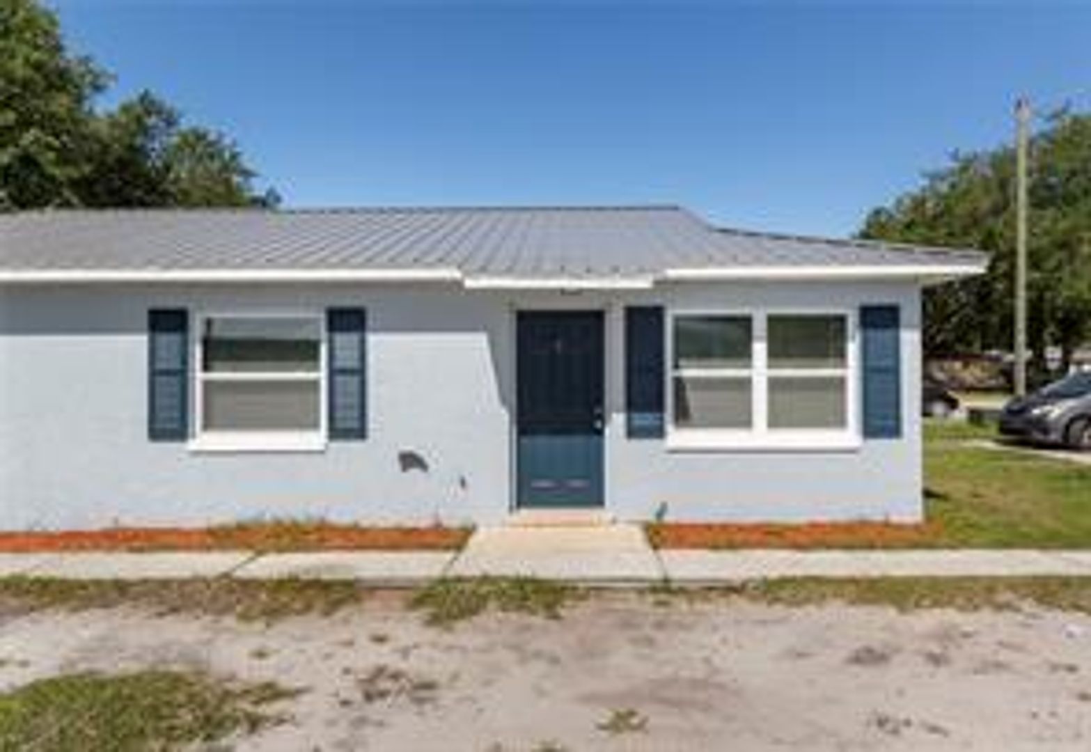 Leesburg House: 1703 Birchwood Circle #1