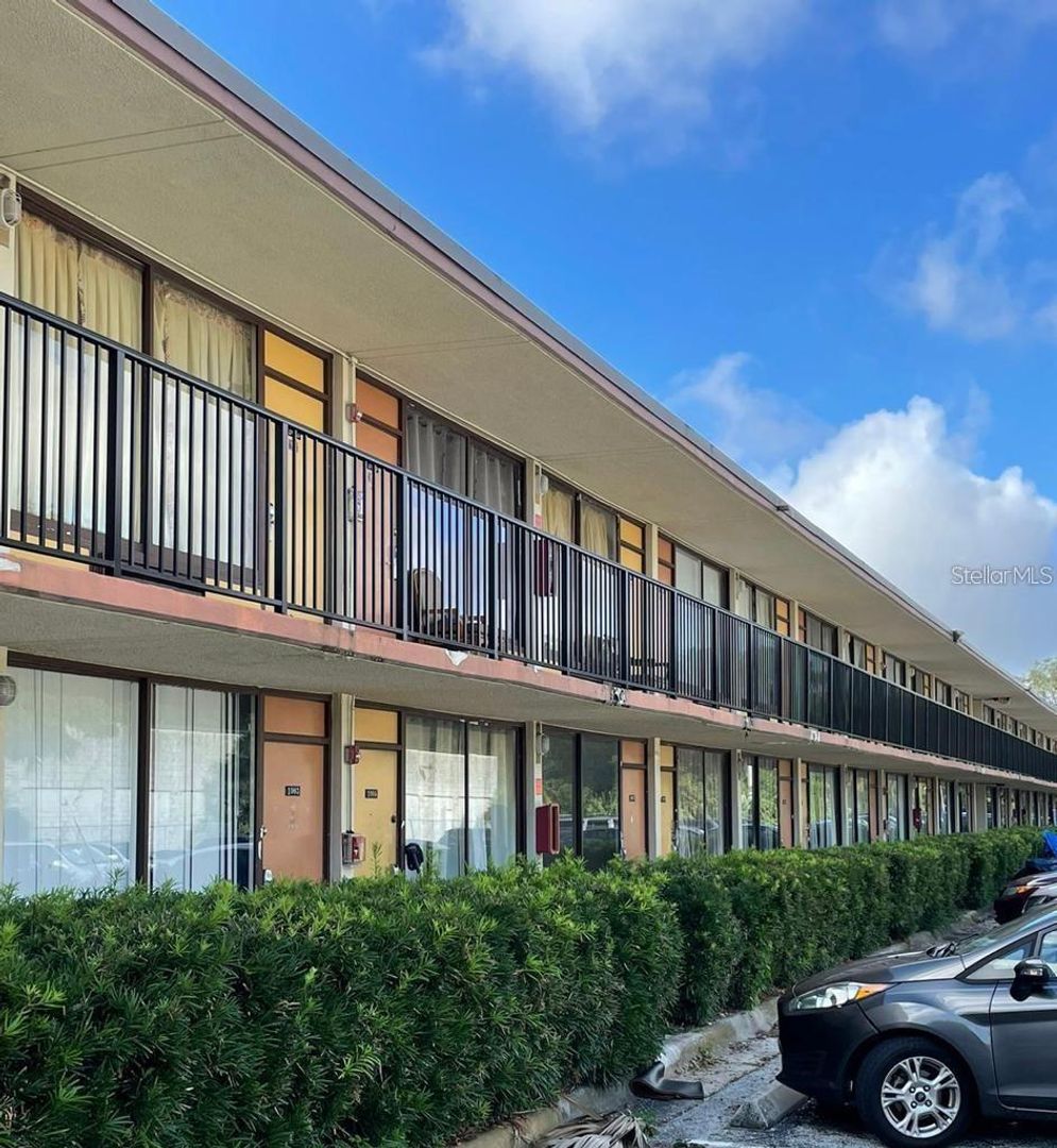 Orlando Condo: 7900 S Orange Blossom Tr #2029