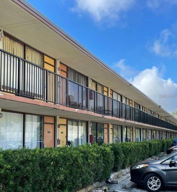 Best Deal in the area! Newly renovated Studio apartment for rent available now - ALL UTILITIES INCLUDED! – photo 1