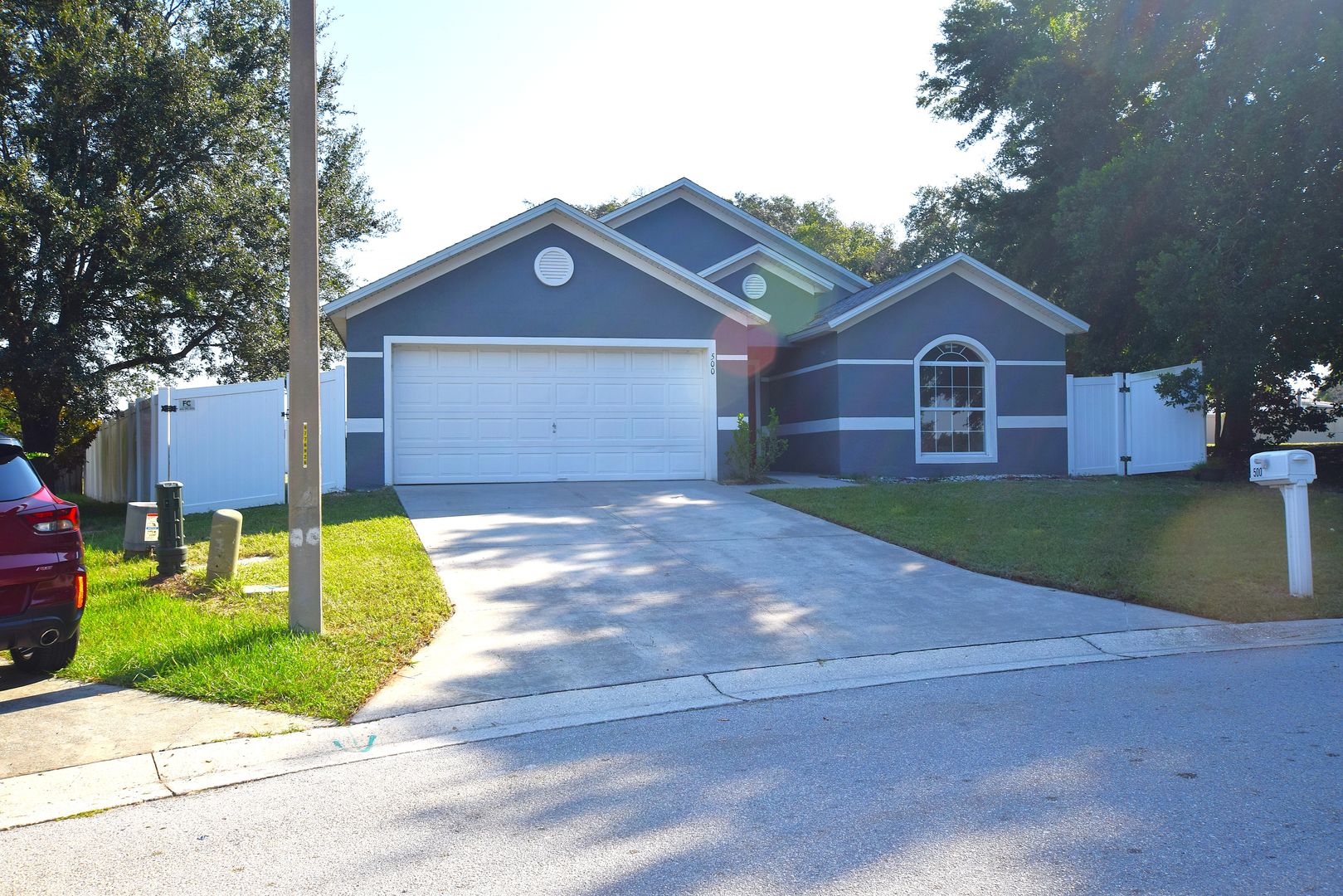 Davenport House: 500 Lake Charles Dr.