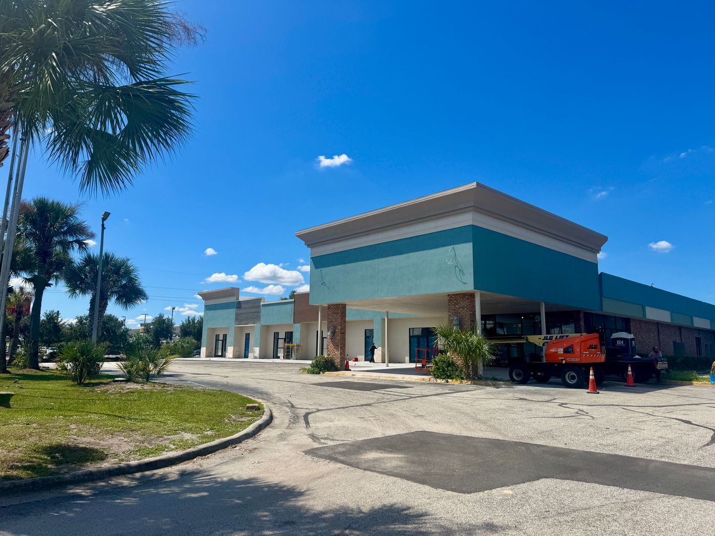 Orlando Condo: 7900 S Orange Blossom Trail #1080