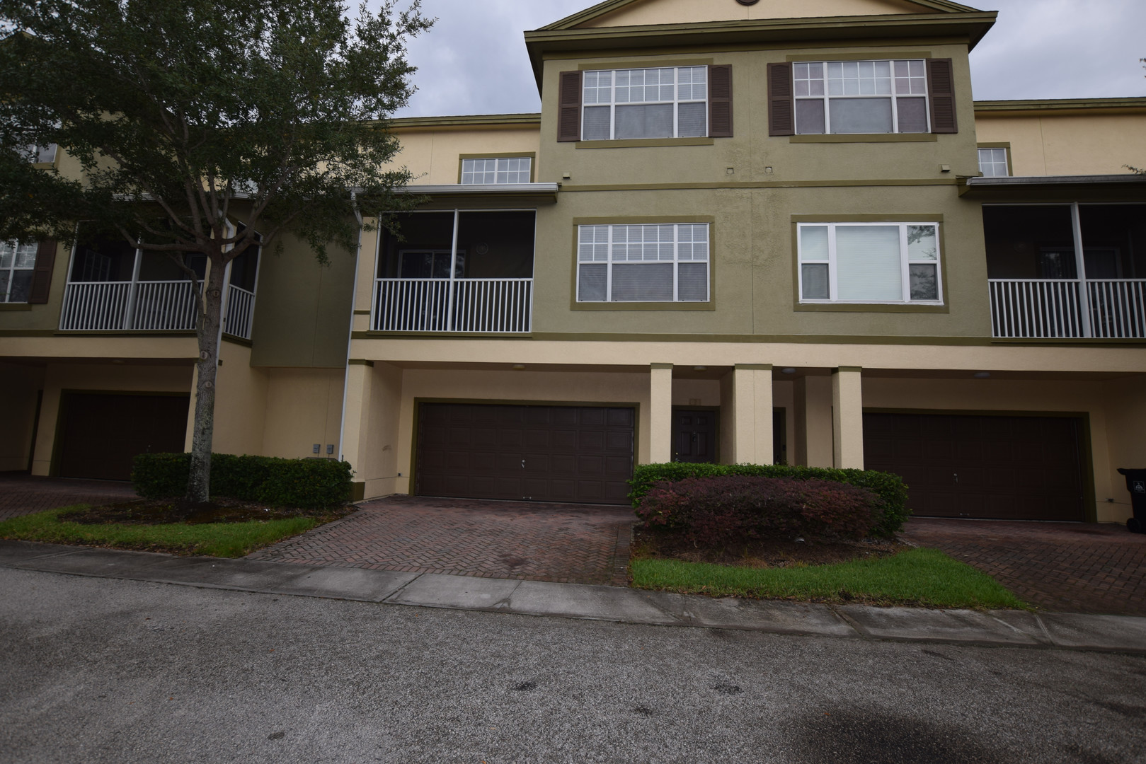 Orlando House: 2604 Grand Central Parkway #2