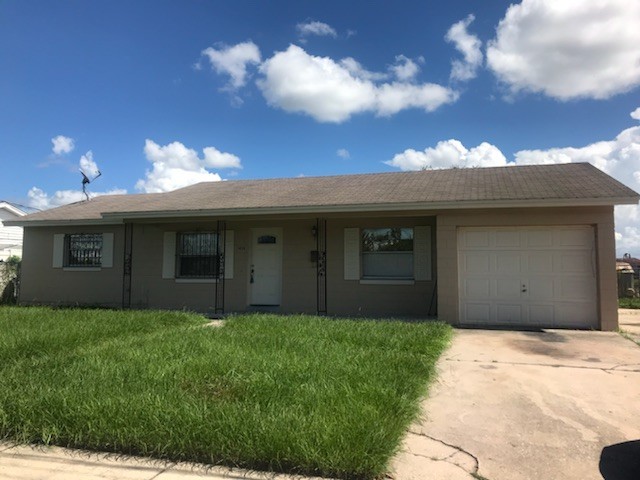 Orlando House: 1439 S. Oxalis Ave