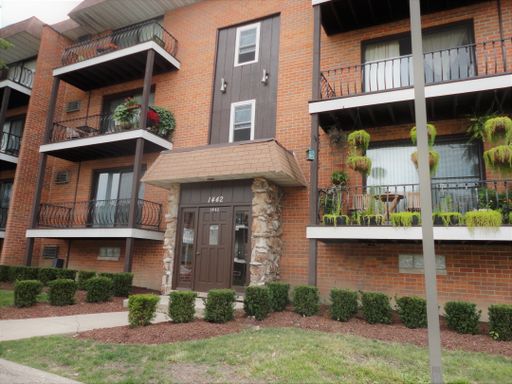 1442 Carriage Ln, #2