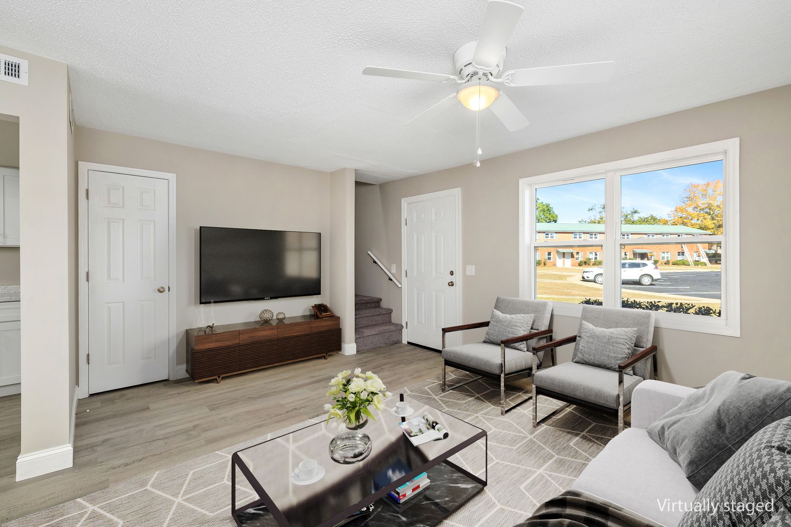 Sumter Apartment: 934-938 Houck St