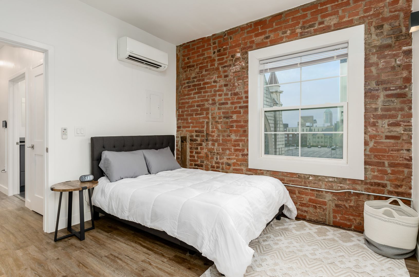 Columbus Apartment: 595 East Broad St