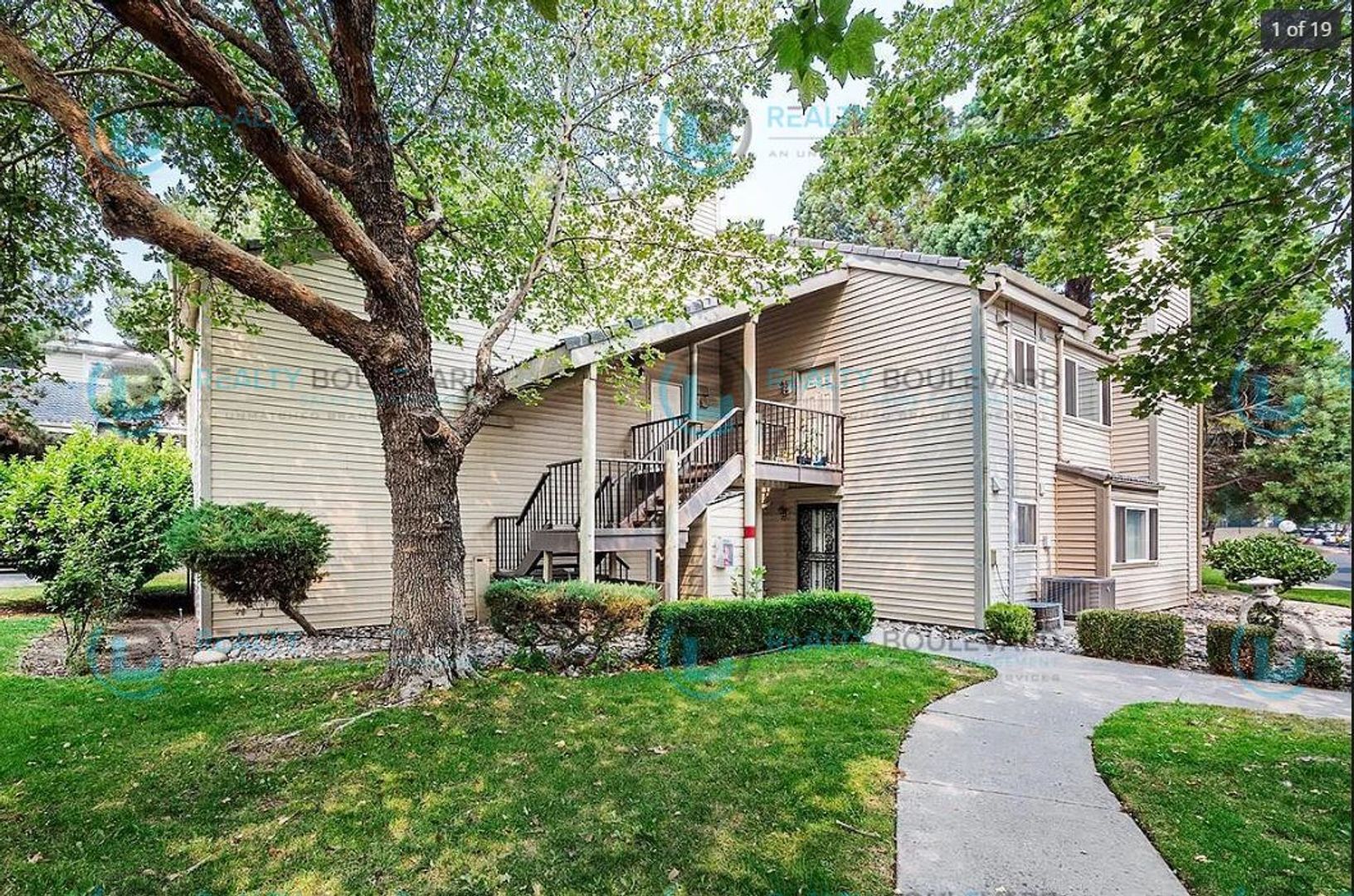 Sparks Townhome: 2344 Roundhouse  Rd.