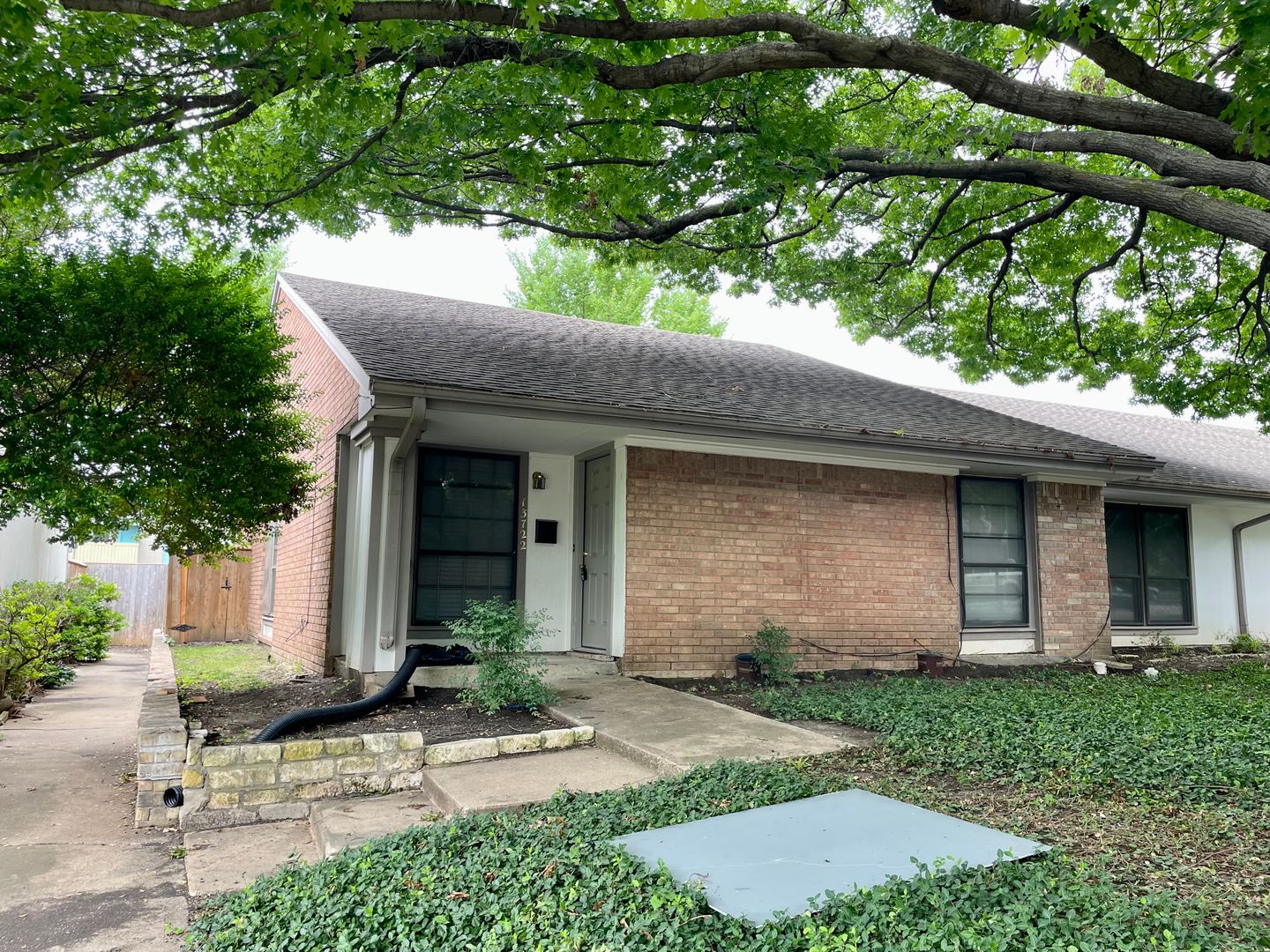 Dallas House: 13722 Flagstone Lane