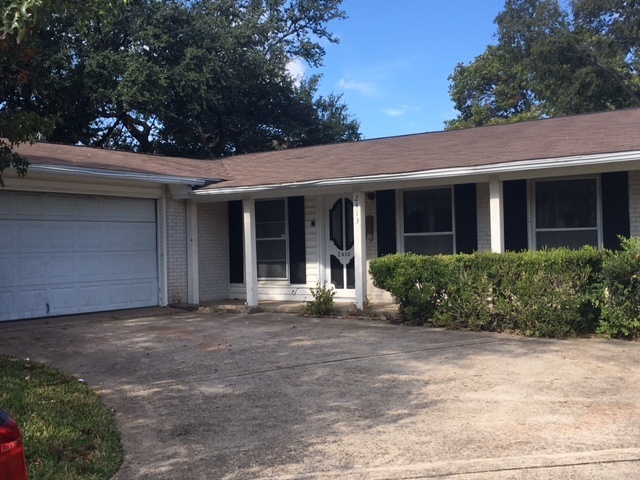 Garland House: 2413 Sussex Dr