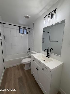 Listing photo thumbnail