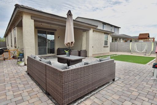 Listing photo thumbnail