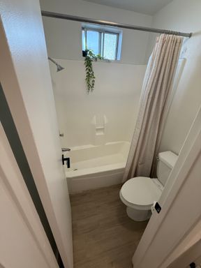 Listing photo thumbnail