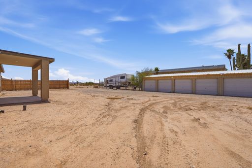 Listing photo thumbnail