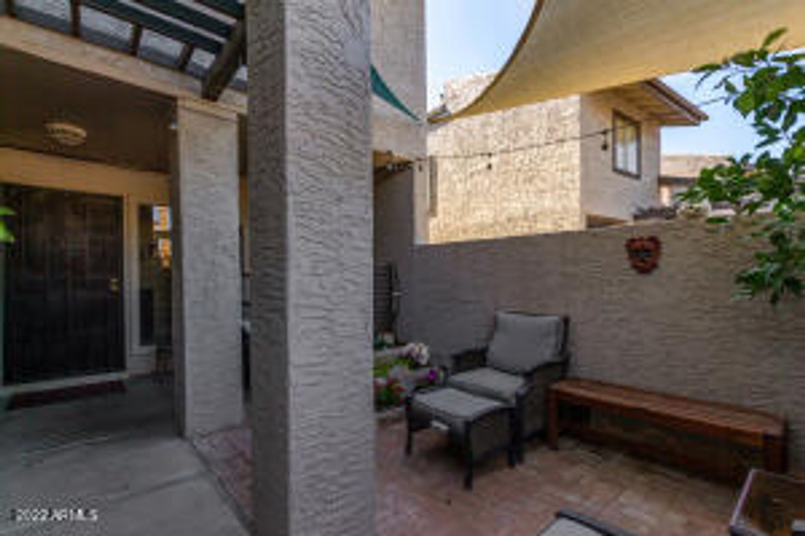 Listing photo
