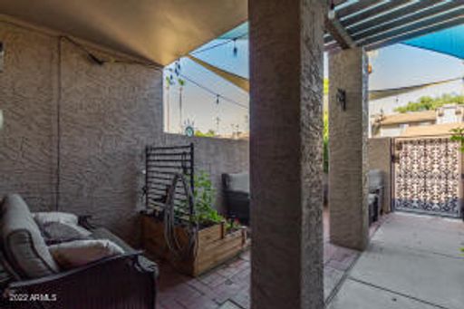 Listing photo thumbnail