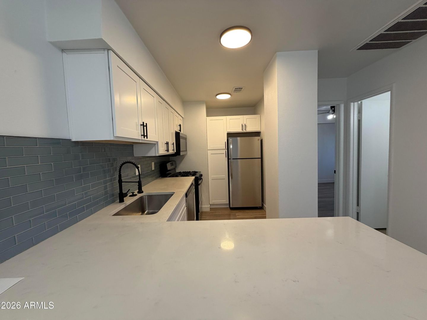 Phoenix Apartment: 302 E Monte Vista Rd C8