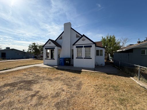 Listing photo thumbnail