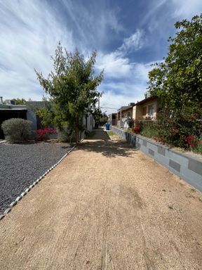 Listing photo thumbnail