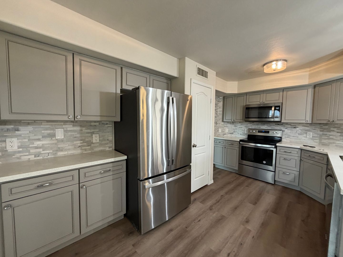 Gilbert House: 902 S Surfside Dr