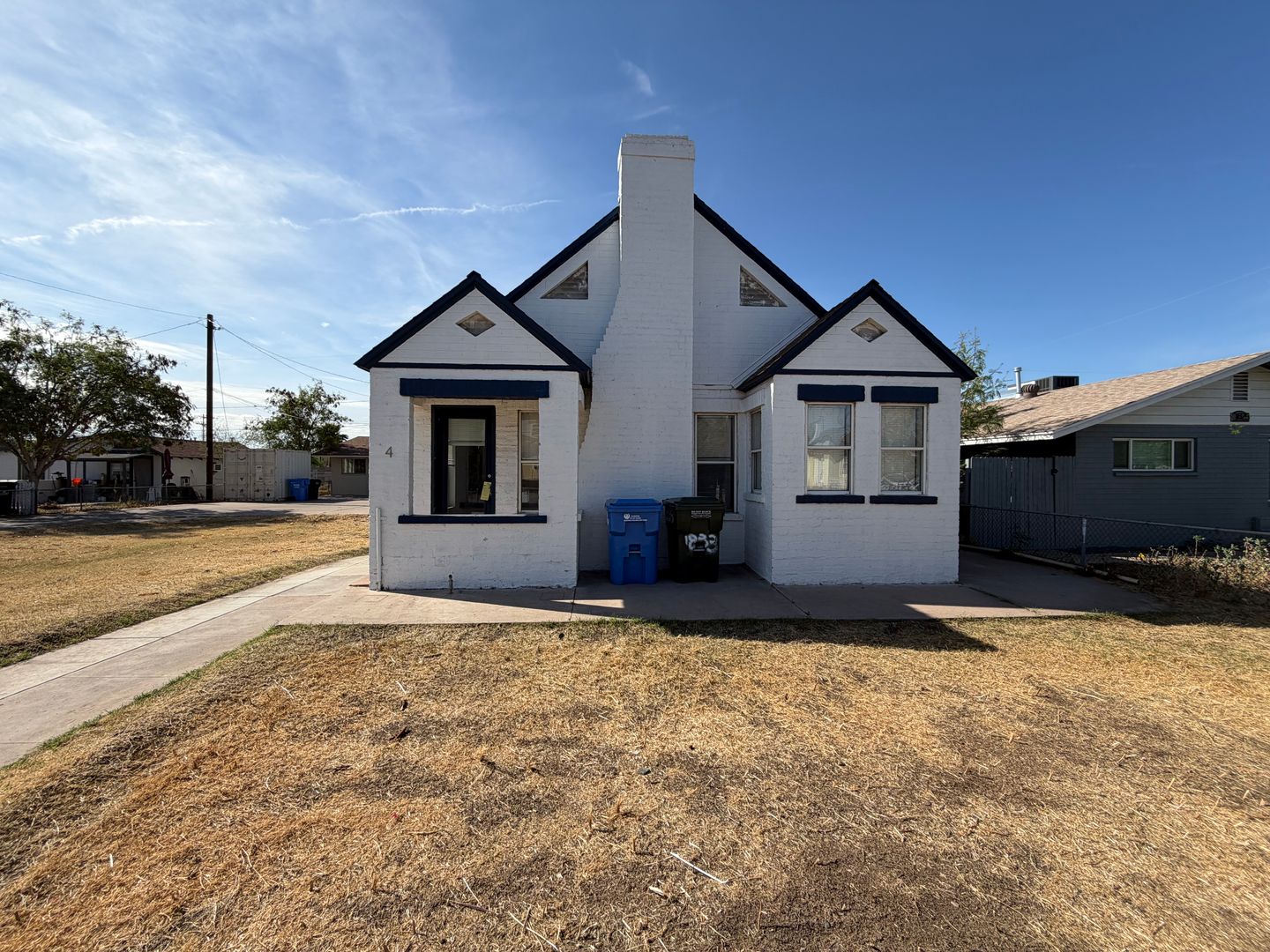 Phoenix Multiplex: 1833 E Harvard St #1-4