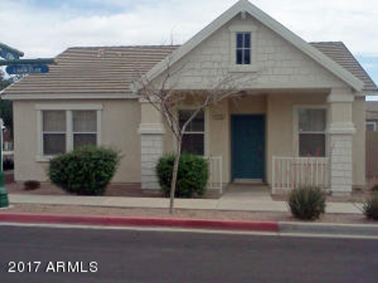 Mesa House: 8749 E Knowles Ave
