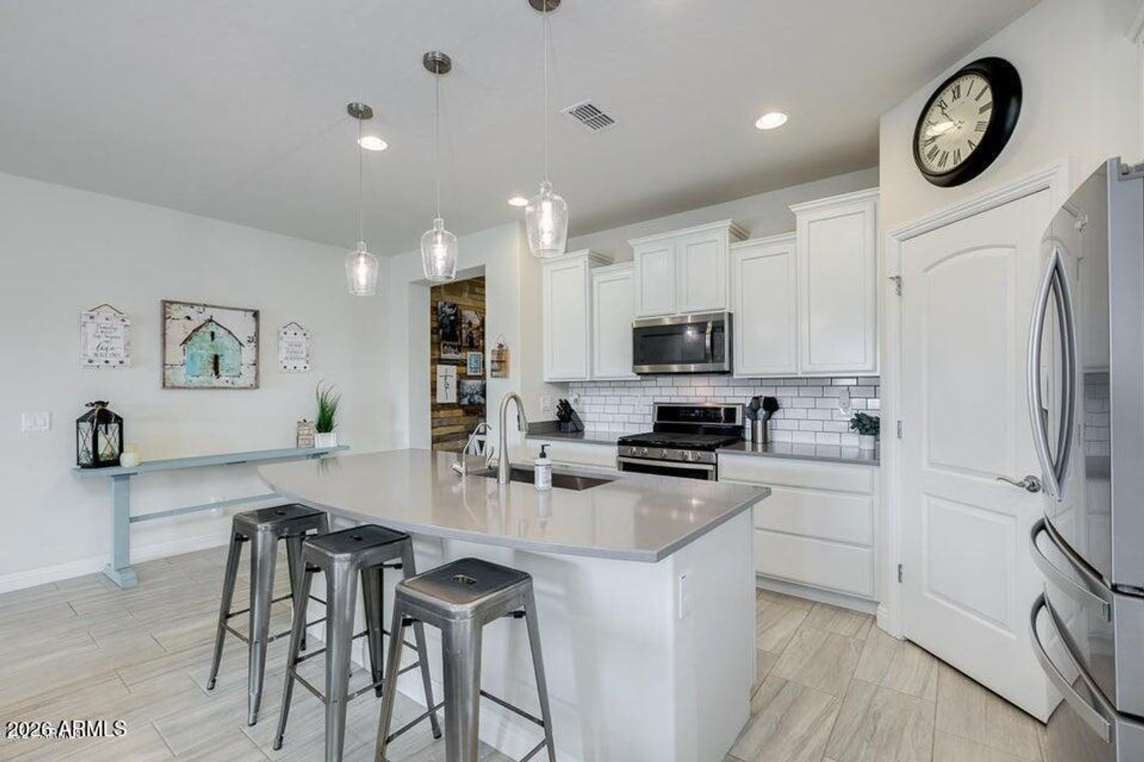 Mesa House: 11023 E Tupelo Ave