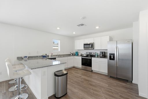 15610 S Moon Valley Rd, Arizona City, AZ 85123
