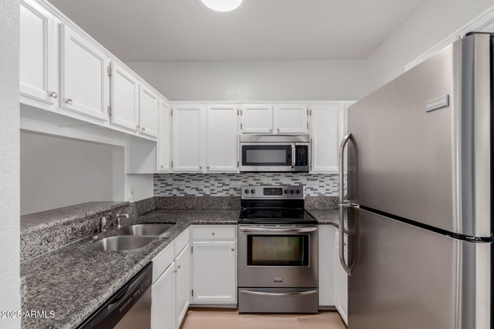 Chandler Townhome: 1600 N Saba St #151