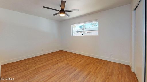 Listing photo thumbnail