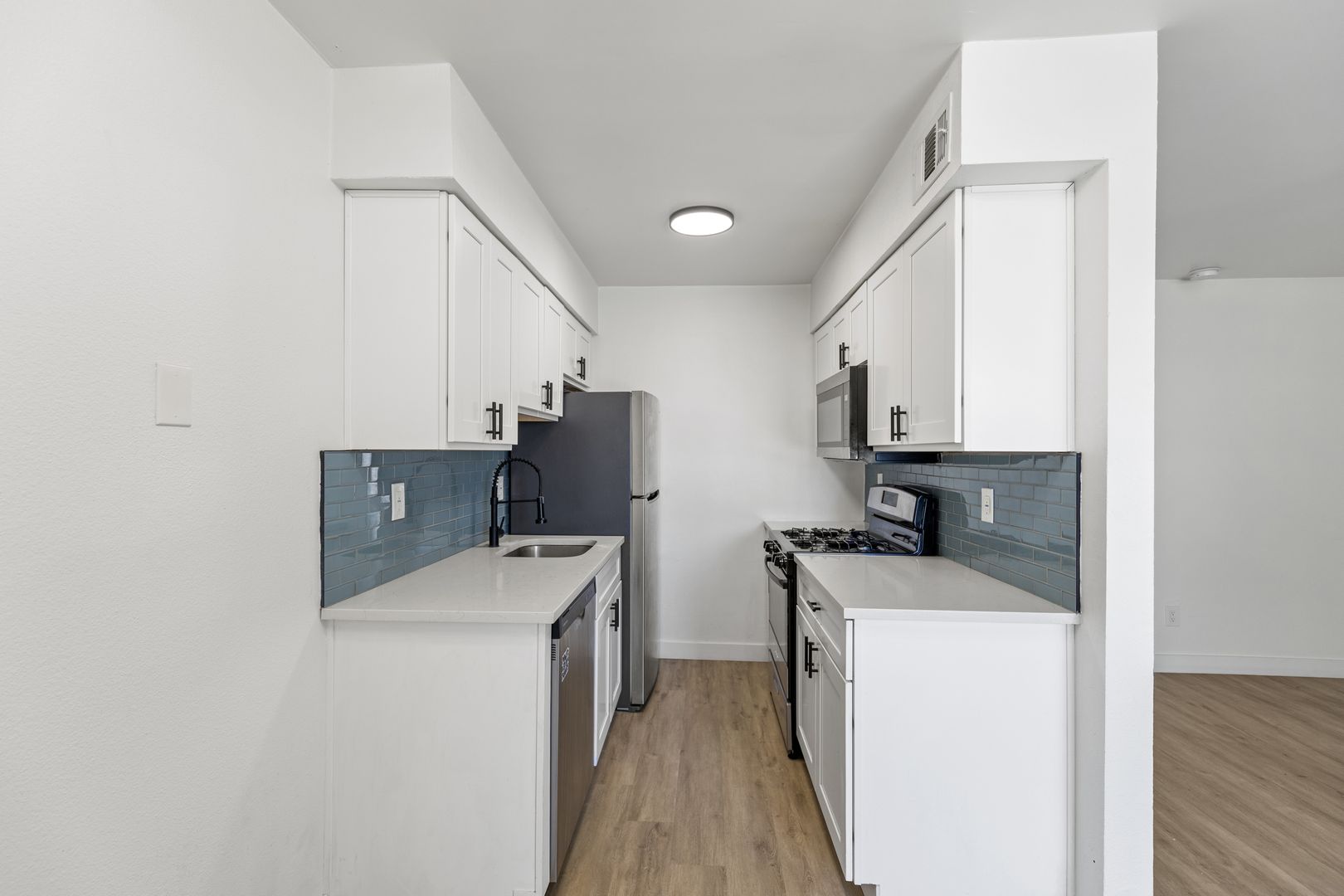 Phoenix Apartment: 302 E Monte Vista Rd A1