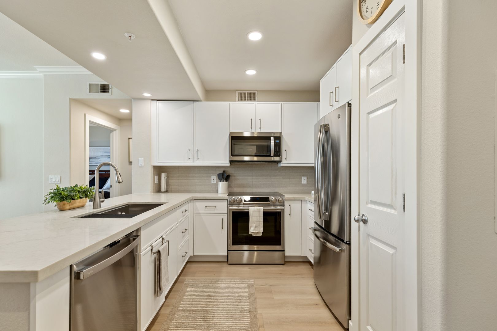 Scottsdale House: 19777 N 76th St #1332