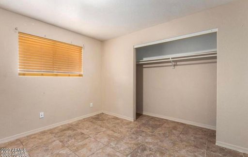 Listing photo thumbnail