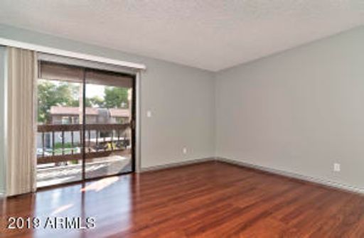 Listing photo thumbnail