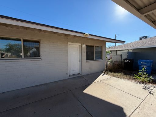 Listing photo thumbnail