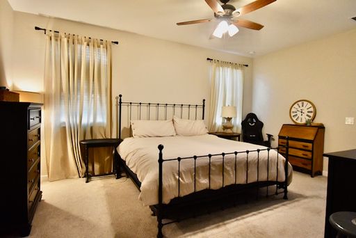 Listing photo thumbnail